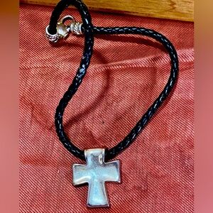 Unisex large chunky cross  choker leather necklace